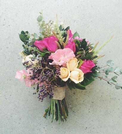 bride, flowers and WeddingFlowers