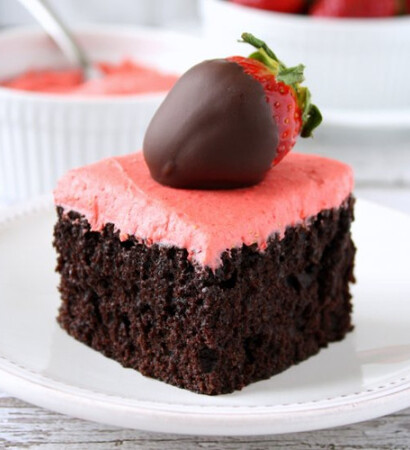 cute cakes, color and yummy