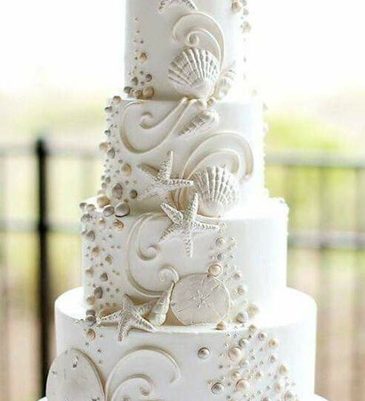 boda, white and cakes