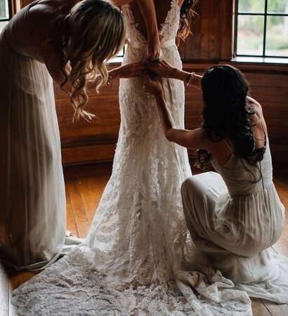 bridesmaids, weddingdress and photography