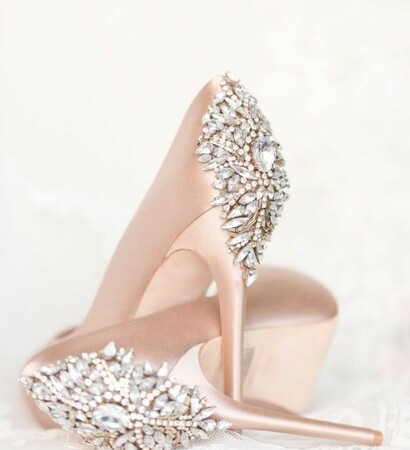 fit, glitter and luxury
