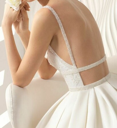 bride, beautiful makeup and white dress