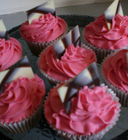 cup cakes, anniversary and cupcake