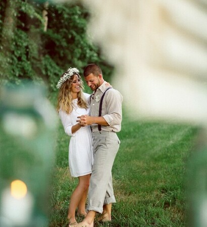 couple, happy and grass