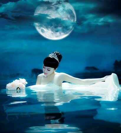 ebauty, moon and water