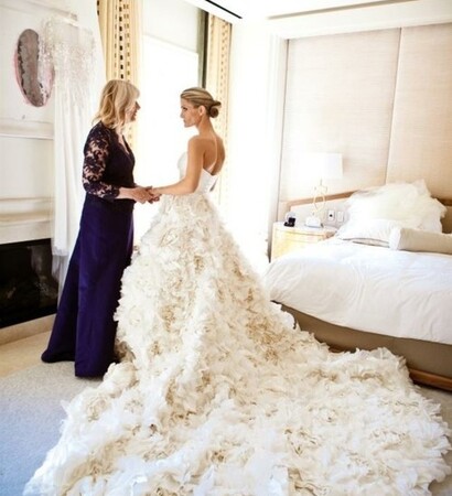 daughter, stunning and dress