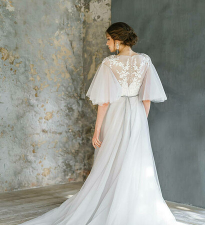 victoria spirina, lace wedding dress and tulle wedding dress