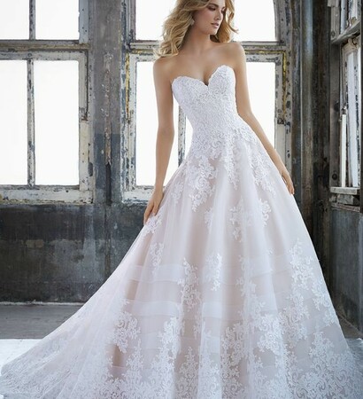 fashion, gowns and princess