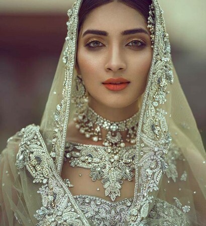 shaadi, south asian and pakistani bride