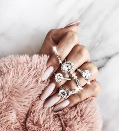 weddingrings, nailart and naglar