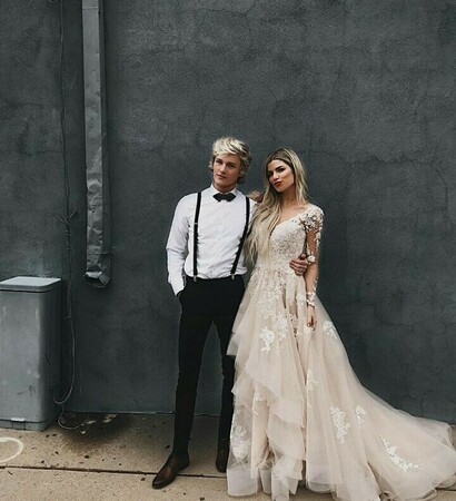 beauty, couple and girls