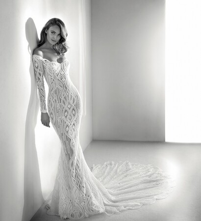 bridal dresses, pronovias 2018 and couture wedding gowns