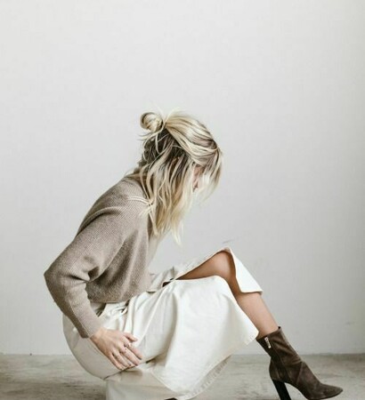 wedding hair, hair and bun