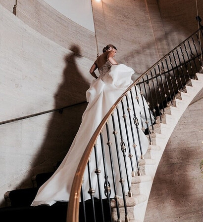 chic, kiss and white