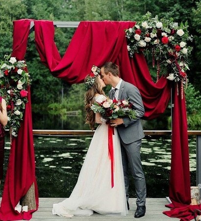 kiss, location and bride