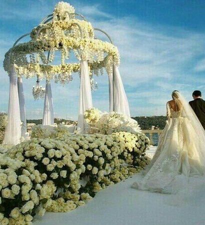 white roses, bride and wedding ceremony