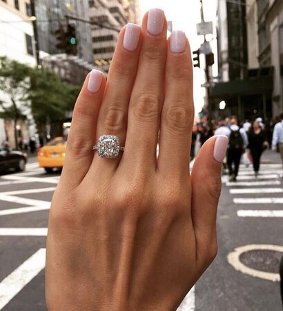 Nude, pretty and jewellery