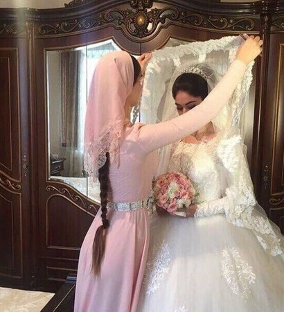 sister, bride and chechenka