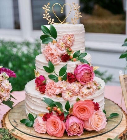 cake, flowers and wedding cake