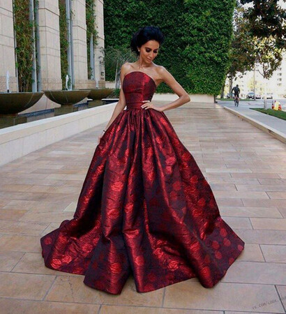 red, elegant and love