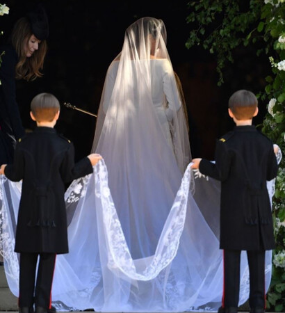 pictures, royalty and dress