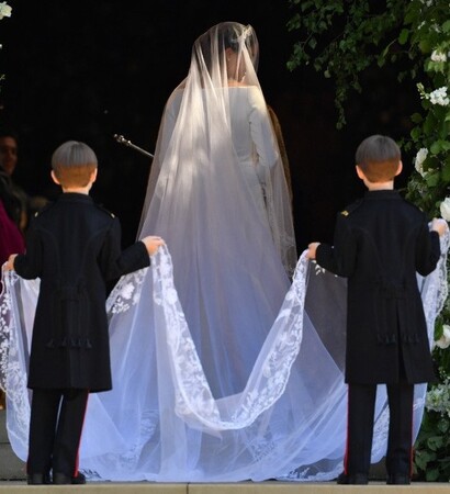 harryandmeghan, truelove and weddingdress