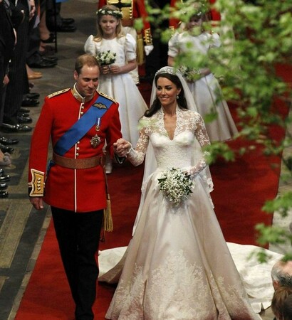prince harry, meghan markle and royal family