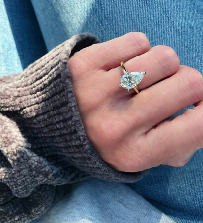 diamonds, wedding rings and bride