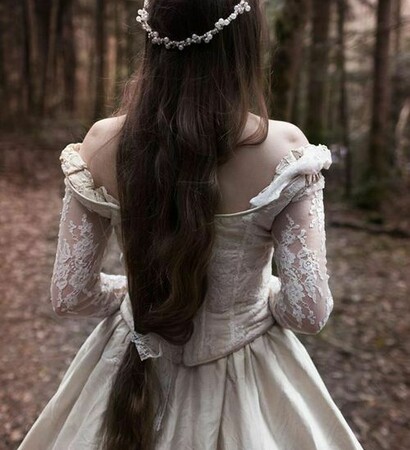 Queen, princess and hair