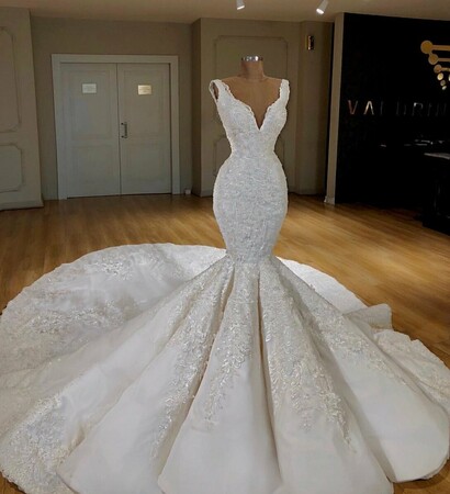 pearl, dress and mermaid