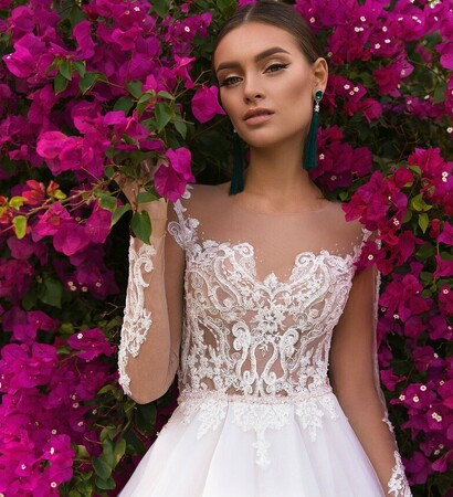 model, beauty and flowers