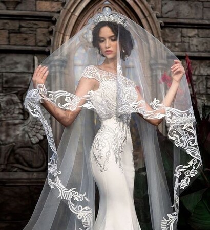 look, white and bride