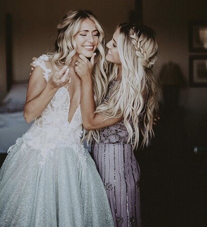 wedding dress, makeup and sisters