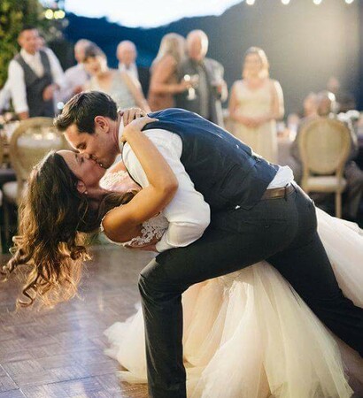 groom, pics and love