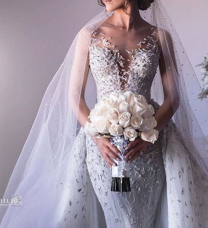 wedding dress and en