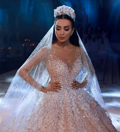 dress, wedding dress and bridel