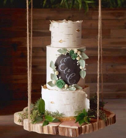 optical illusion, white and wedding cake