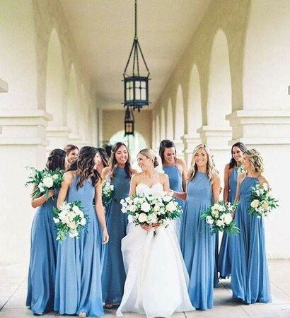 wedding goals, bride and girls