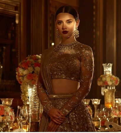 bride, sabyasachi and dulhan