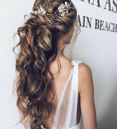 beauty, hairstyle and long hair
