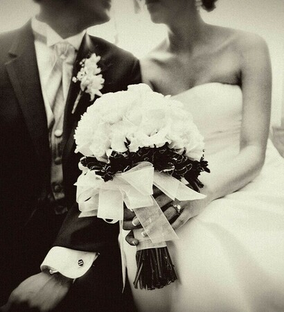 ring, white and bouquet