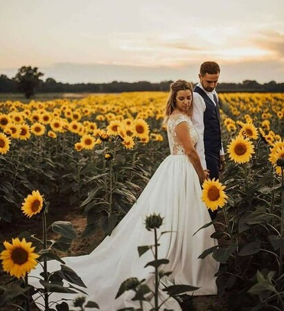 sunflowers, wedding goals and girls