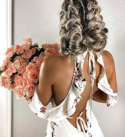 moda, hairstyle and romance