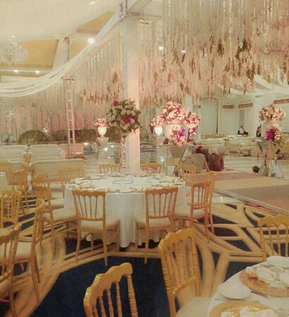 wedding arrangements and en