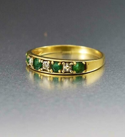 band, gold and natural