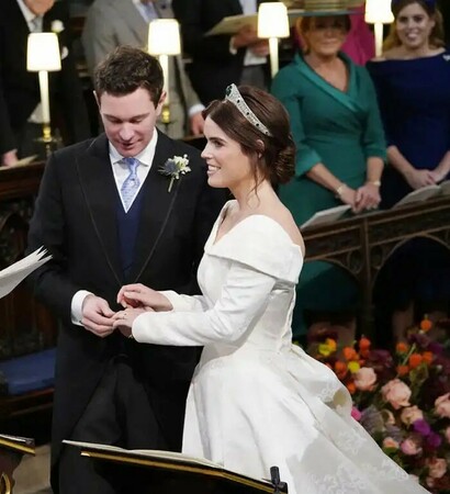 eugenia de york, casa real and bridal