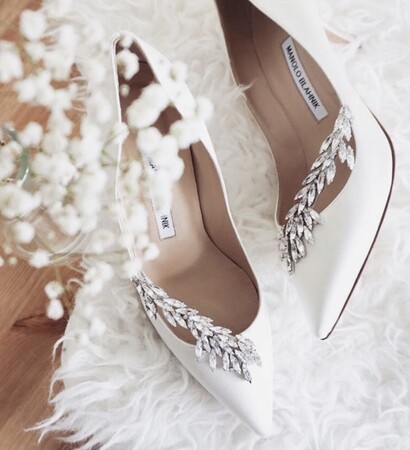 wedding shoes, elegance and manolo blahnik