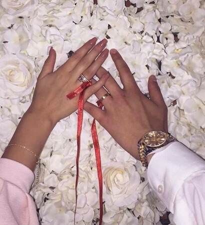 beauty, girl and Relationship