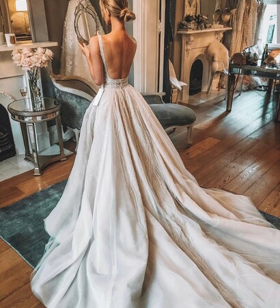 backless, dress and fitting