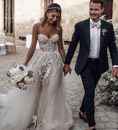 dress, flowers and love